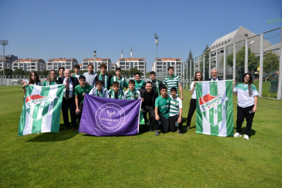 Şahinkaya Öğrencilerinden Şampiyon Bursaspor’a Özlüce’de ziyaret