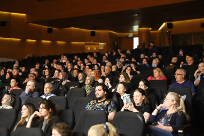 Sanatseverlere şarkı ve türkülerle müzik ziyafeti