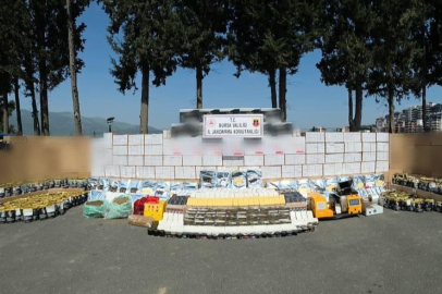 Bursa’da Jandarmadan kaçak tütün darbesi: Milyonlarca ürün ele geçirildi