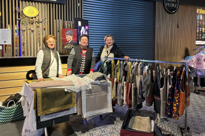 Podyum Park'ta anlamlı kermes: "Eski Dostlar" kız çocukları için el ele verdi!