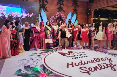 Nilüfer Botanik Garden’da Hıdırellez coşkusu: Dilekler gökyüzüne, eğlence geceye karıştı
