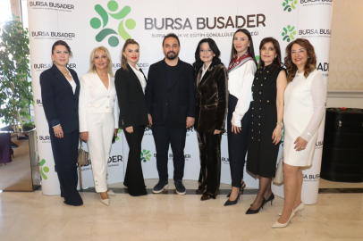 Bursa BUSADER ve Doç. Dr. Özgür Bolat buluştu: Başarı mı, mutluluk mu?