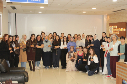 İMO Bursa’da Anneler Günü: Mühendislerin mum atölyesi keyfi