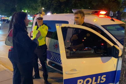Bursa’da insanlık ölmemiş! Unutulan 10 bin TL’yi sahibine ulaştırdı