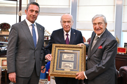 Bahçeli, Koç Ailesini makamında kabul etti: Gündem Koç Topluluğu’nun 100. yılı