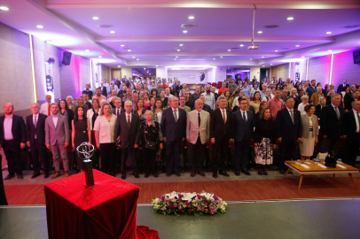19. ÇEK ödülleri sahiplerini buldu: Prof. Dr. Türker Kılıç’a anlamlı ödül