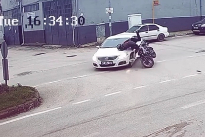 Otomobil ile motosikletin çarpıştığı kazada 1 yaralı