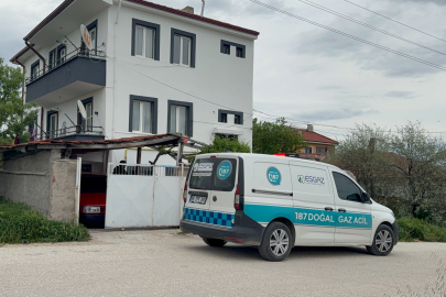 Yaşlı kadın banyoda ölü bulundu