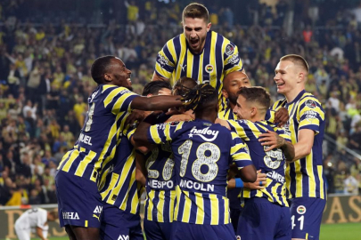 Fenerbahçe evinde puanları paylaştı: Eyüpspor 3-3'lük skorla ligde kalmayı başardı