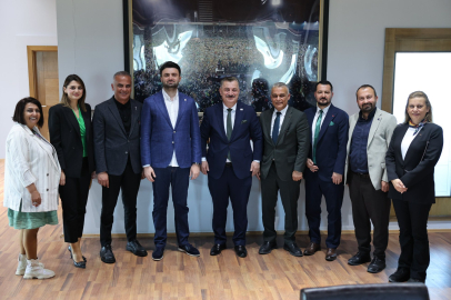 Anahtar Parti’den şampiyon Bursaspor’a tebrik ziyareti