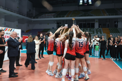 Nilüfer Uluslararası Spor Şenlikleri ‘Kardeş Kentler Turnuvası’ ile sona erdi