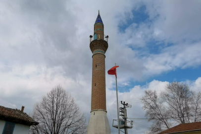 Yunan yangınından geriye kalan sembol: Camisiz Minare