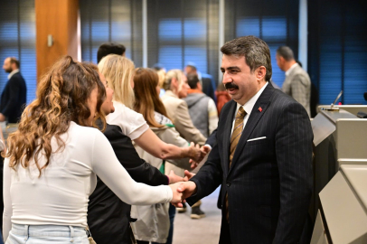 Başkan Oktay Yılmaz personeliyle bayramlaştı: "Ekiplerimiz bayram boyunca sahada olacak"