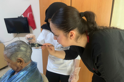 Faik Çelik Kız Meslek Lisesi’nden vefa köprüsü: Huzurevi sakinlerine bayram bakımı!