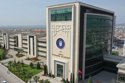 Bursa Büyükşehir’den bayram seferberliği! Mezarlıklara ücretsiz ulaşım ve kesim noktalarına ilaçlama