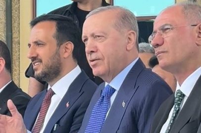 Haliç'te çifte kutlama: Erdoğan "Türkler geliyor"a eşlik etti