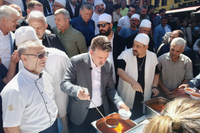 Bursa'da 500 yıllık gelenek  : Köfteli çorba için kuyruk oldular