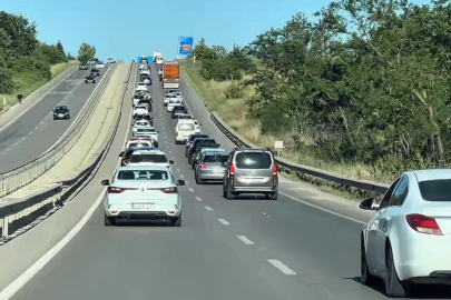 Karacabey-Bursa yönü kilitlendi! Trafik durma noktasında