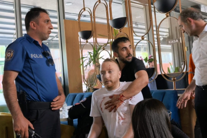 Özel halk otobüsü şoförü ve yolcular kapıştı: 4 kişi bıçaklandı!