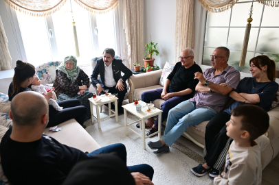 Yıldırım’da gönül köprüleri: Başkan Yılmaz evlere konuk oldu