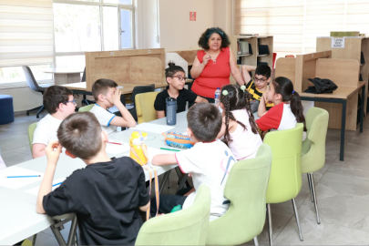 Çocuklar yazmanın gücünü Osmangazi’de keşfediyor