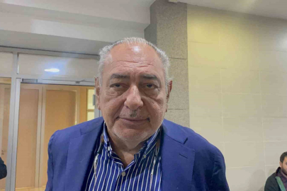 Televizyon tarihinin efsane ismi Reha Muhtar yaşamını yitirdi