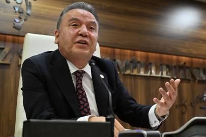 Muhittin Böcek’ten cezaevinde şok itiraf: "Çantadaki 950 bin Euroyu masasına koydum"