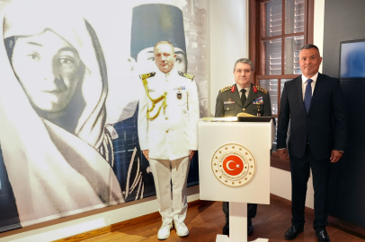 Orgeneral Bayraktaroğlu, Atatürk’ün Selanik’teki doğduğu evi ziyaret etti