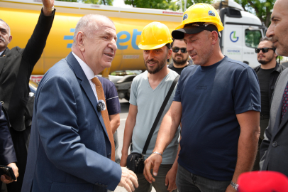 Zafer Partisi lideri Özdağ maden işçilerini ziyaret etti: "Yoksulluğu unutturmaya çalışıyorlar"