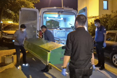 Evden gelen kokular acı gerçeği ortaya çıkardı: Engelli oğluyla yaşayan yaşlı adam ölü bulundu