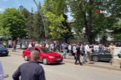 TBMM önünde Kılıçdaroğlu ve Özel destekçileri arasında gerginlik