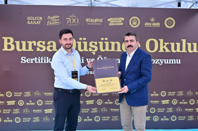Kökleri Yıldırım'da ufku dünyada! Bursa Düşünce Okulu'nda büyük final