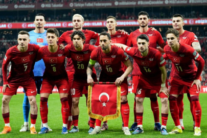 Bursa'da tarihi meydanda dev ekran kuruluyor: Milli maç heyecanı saat 07.00'de!
