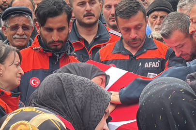 Kahraman AFAD görevlisine veda: Geride 10 aylık bebeği kaldı