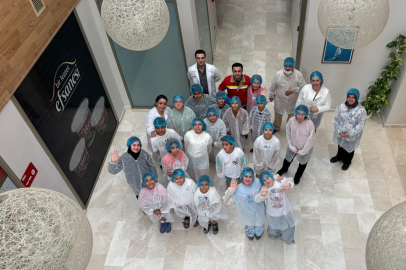 Öğrenciler sütün yolculuğunu Eker fabrikasında öğrendi