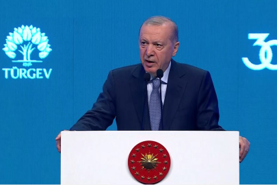 Erdoğan: "Akışa yön veren bir gençlik yetiştireceğiz"