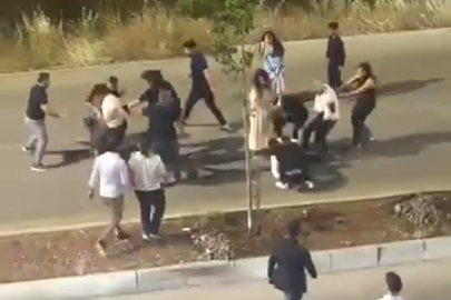 Düğün konvoyunda meydan savaşı! Gelin ve damat ayırmaya çalıştı