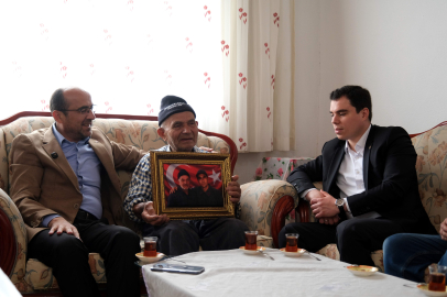 Orhaneli'de şehit babalarına yapay zekâlı duygusal hediye