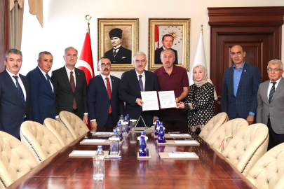 İnegöl'e yeni okul: Protokol Bursa Valiliği'nde imzalandı