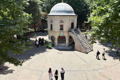 Kozahan'da flaş gelişme: Masa ve sandalyeler polis eşliğinde yine toplandı!