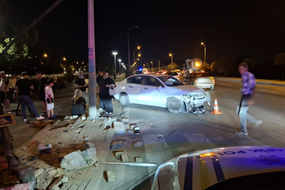 Bursa’da makas terörü faciası: İki otomobil dereye uçtu