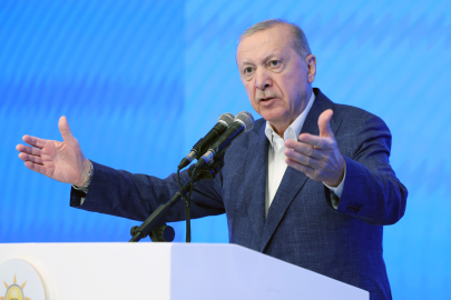 Erdoğan: Yorulan varsa buyursun kenara çekilsin