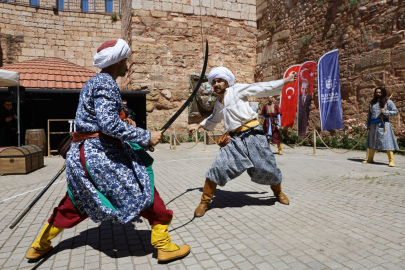 Zindankapı'da tarihi anlar: Kılıçlar Bursa için çekildi