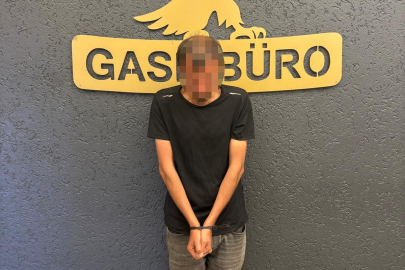 Zorla aracına bindiği kadının parası ve kolyesini gasbeden şahıs gözaltına alındı