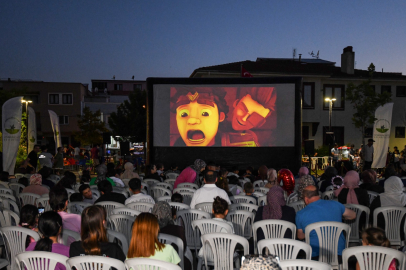 Osmangazi Belediyesi’nden çocuklara ücretsiz sinema keyfi