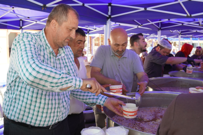 İznik’te Muharrem ayı bereketi: 5 bin kişilik aşure dağıtıldı!