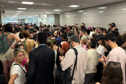 Adliye önünde Kılıçdaroğlu'na sloganlı tepki: Gerginlik çıktı!