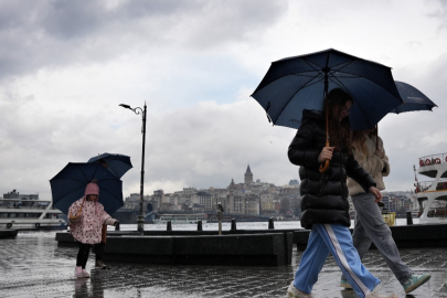 Balkanlar üzerinden geliyor: İstanbul hafta sonunu sağanak yağışla geçirecek