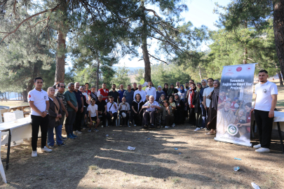 Gürsu'da yaşlı çınarlara özel vefa pikniği düzenlendi