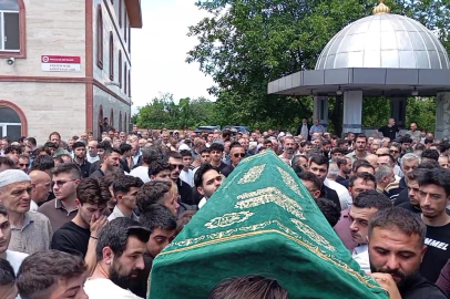 İznik Gölü'nde hayatını kaybeden İsmail İmamoğlu son yolculuğuna uğurlandı